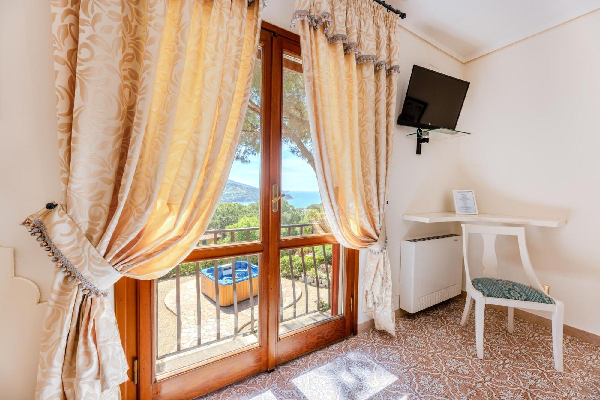 Villa Capitorsola Capoliveri  Ngoại thất bức ảnh